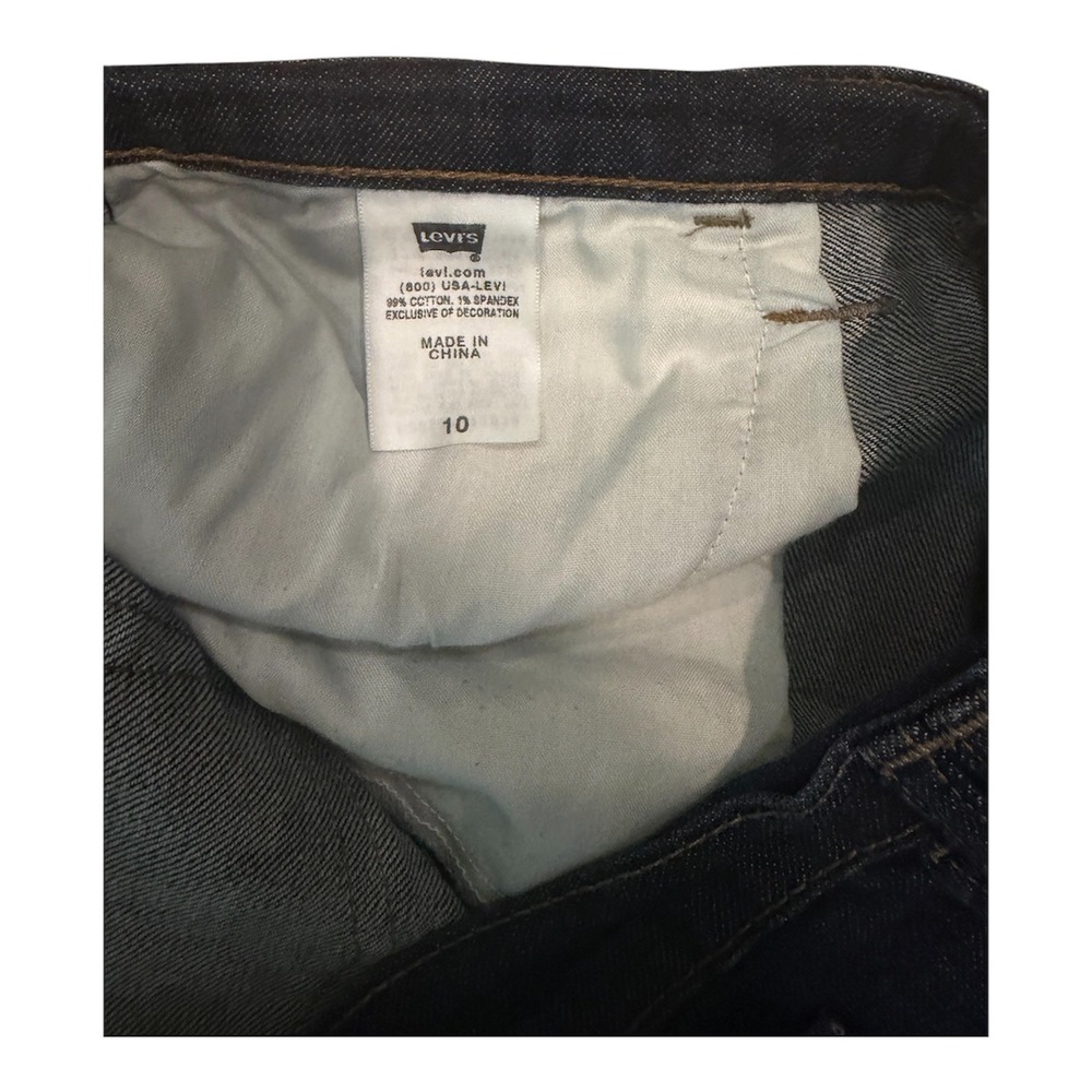 Levis Womens Dark Wash Denim Shorts Size 10 Stretch Cotton Blue Jean Shorts - Picture 3 of 6